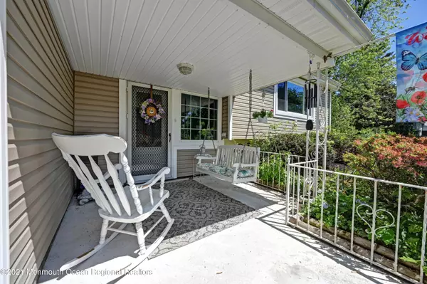 Holmdel, NJ 07733,64 Bethany Road