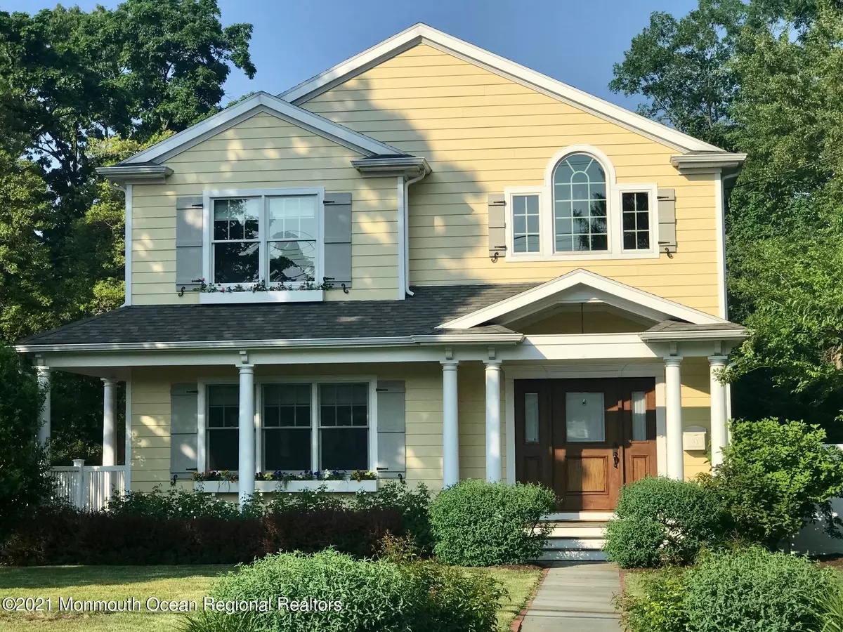 Rumson, NJ 07760,83 Bingham Avenue