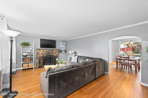 Atlantic Highlands, NJ 07716,70 E Lincoln Avenue