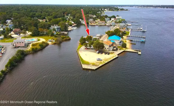 Pine Beach, NJ 08741,4 Harbor Court