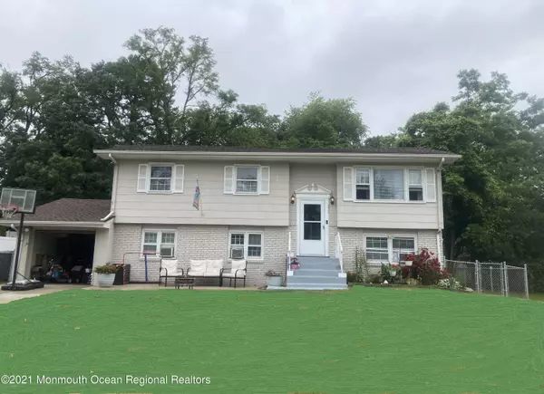 958 Utah Drive, Toms River, NJ 08753