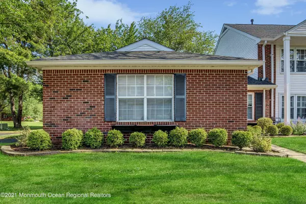 Spring Lake Heights, NJ 07762,8 Dogwood Court