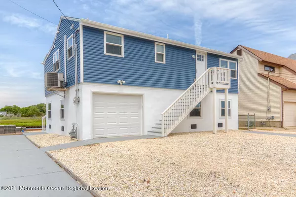 Bayville, NJ 08721,240 N Bay Drive