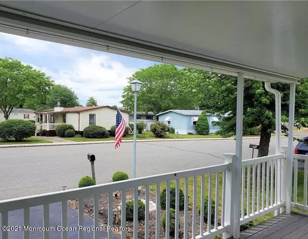 Spotswood, NJ 08884,365 Village Drive E