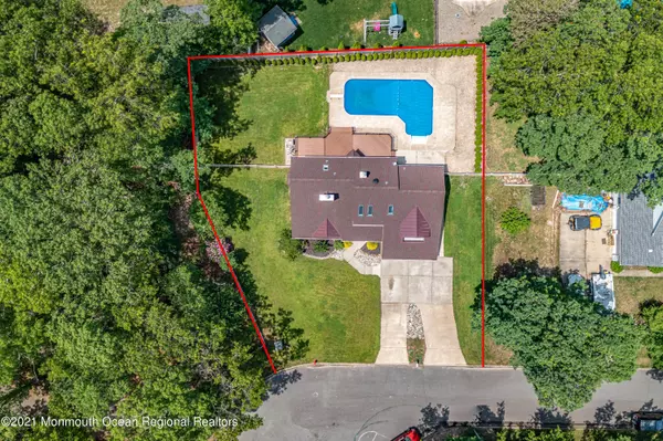 Lanoka Harbor, NJ 08734,702 Eton Court