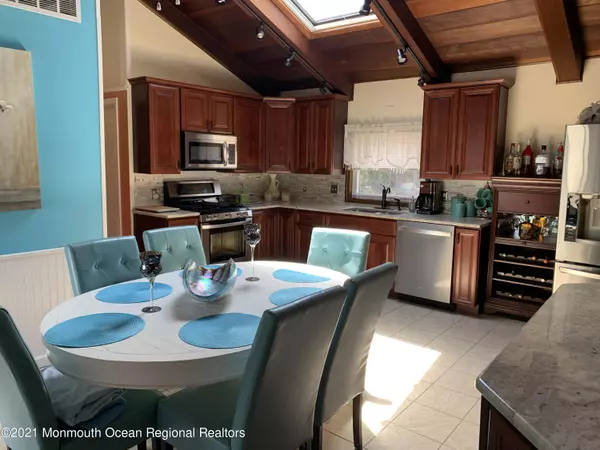 Lanoka Harbor, NJ 08734,847 Sandpiper Drive