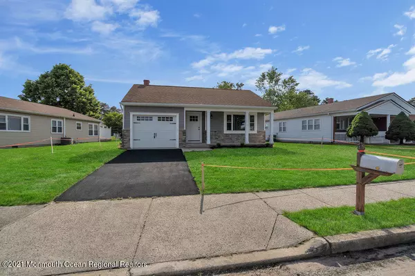 Toms River, NJ 08757,12 Manitoba Court
