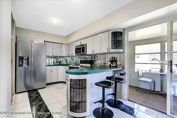 Matawan, NJ 07747,3 Texas Court #426