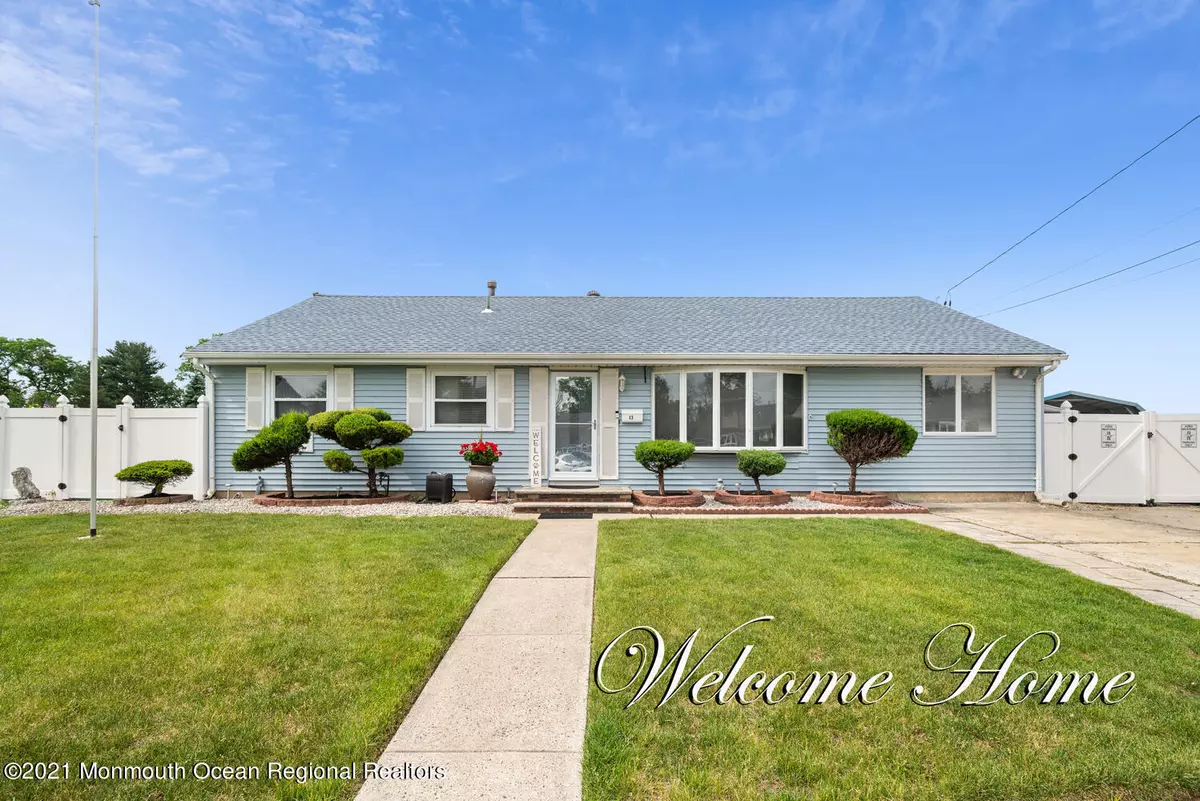 Jamesburg, NJ 08831,13 Hilltop Court