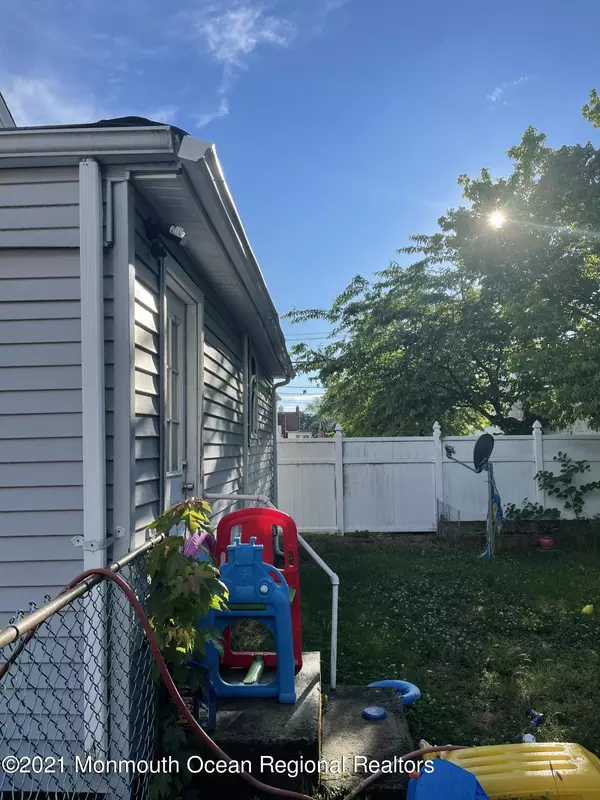 Keyport, NJ 07735,177 2nd Street