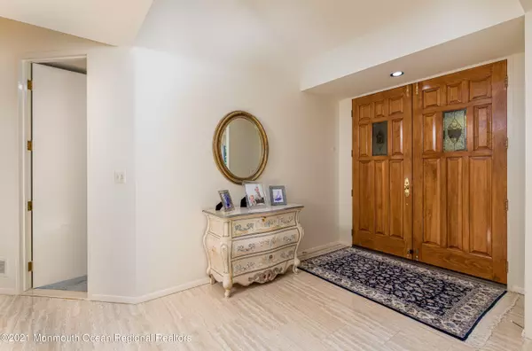 Rumson, NJ 07760,41 Buena Vista Avenue