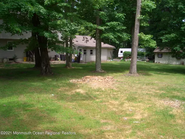 Millstone, NJ 08510,384 Millstone Road