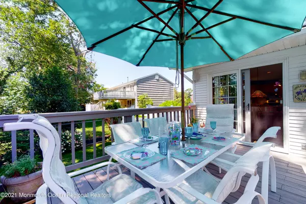 Toms River, NJ 08753,351 Twin Oaks Drive