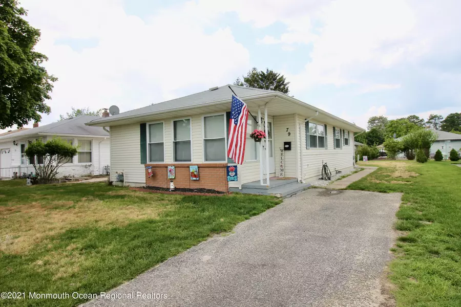 79 Scarborough Place, Toms River, NJ 08757