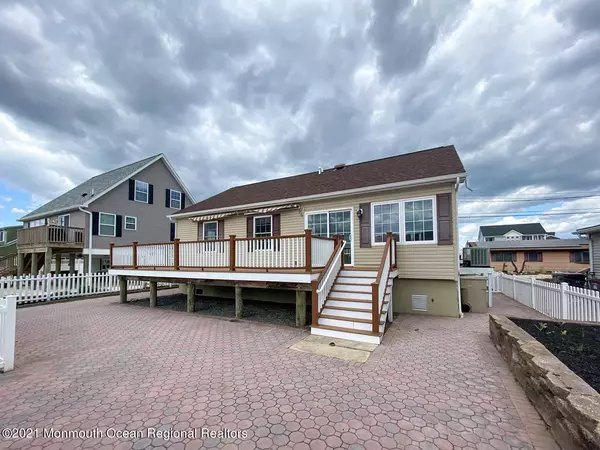 Bayville, NJ 08721,238 Pine Drive