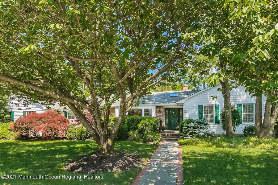 11 Megan Drive, Little Silver, NJ 07739