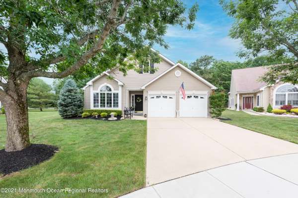 6 Congressional Road, Jackson, NJ 08527