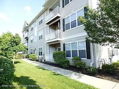 Eatontown, NJ 07724,531 Mill Pond Way #95