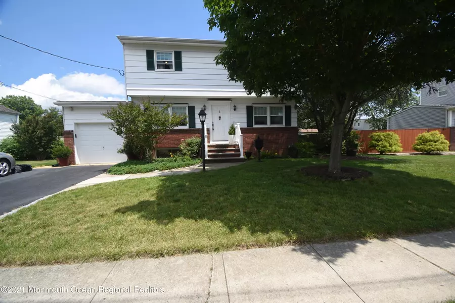 4 Bucknell, Hazlet, NJ 07730