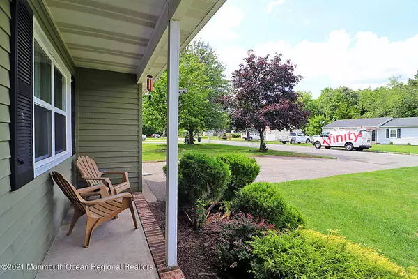 Lanoka Harbor, NJ 08734,607 Pine Street