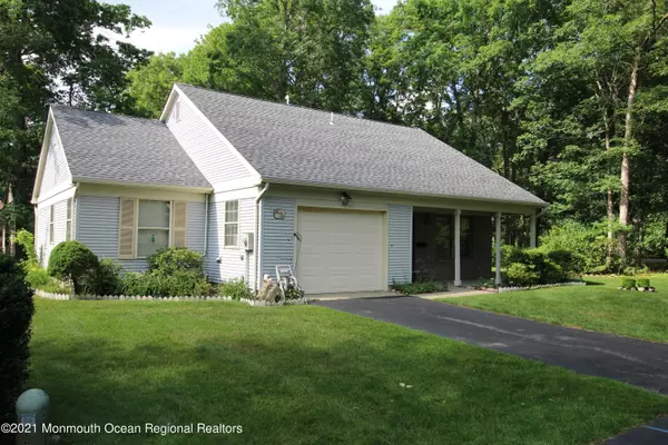 Whiting, NJ 08759,508 Petunia Lane