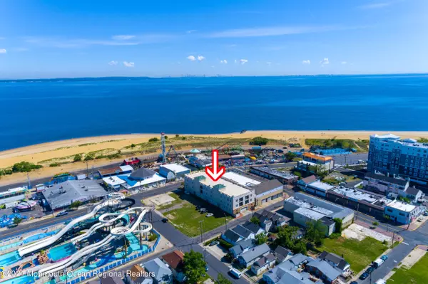 276 Beachway Avenue #6, Keansburg, NJ 07734