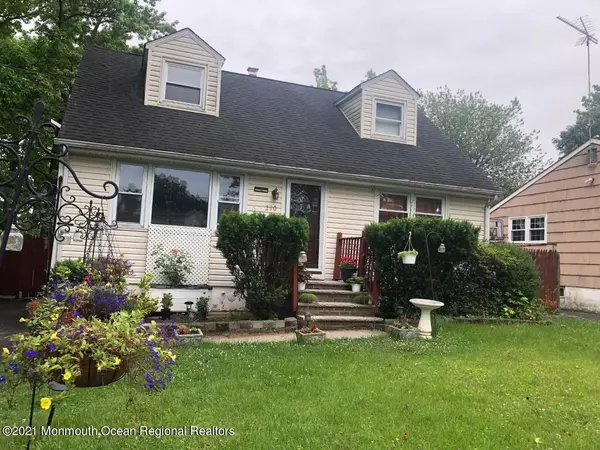 290 Dow Avenue, Iselin, NJ 08830