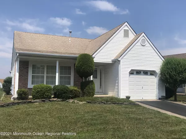 167 Canterbury Lane, Toms River, NJ 08757