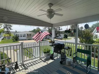 Whiting, NJ 08759,36 Pine Ridge Boulevard