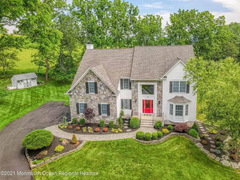 10 Packers Island Lane, Raritan Twp, NJ 08822