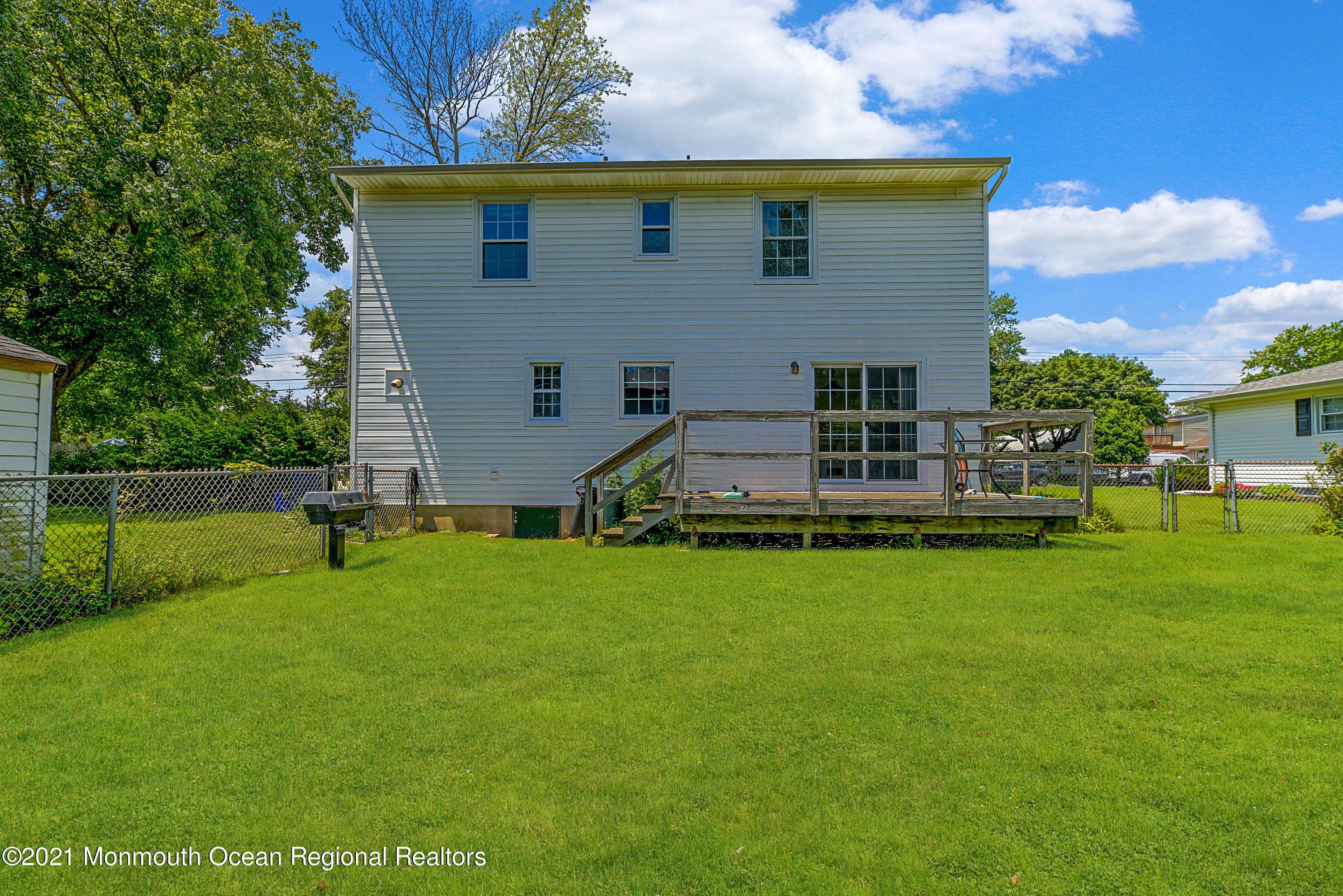 Oakhurst, NJ 07755,1705 Westfield Street