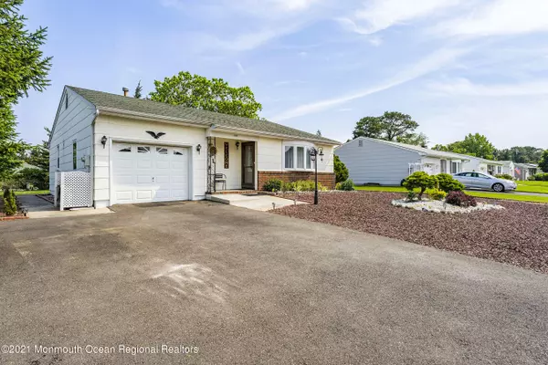 Toms River, NJ 08757,104 Northumberland Drive