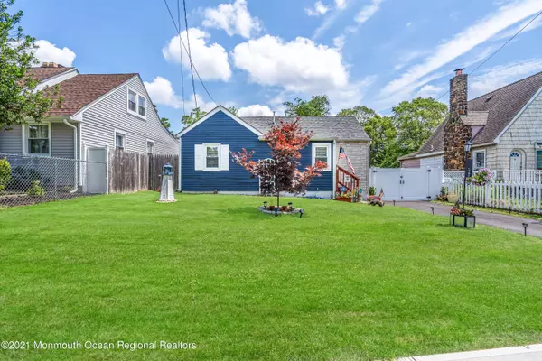 Keyport, NJ 07735,75 Ocean Boulevard