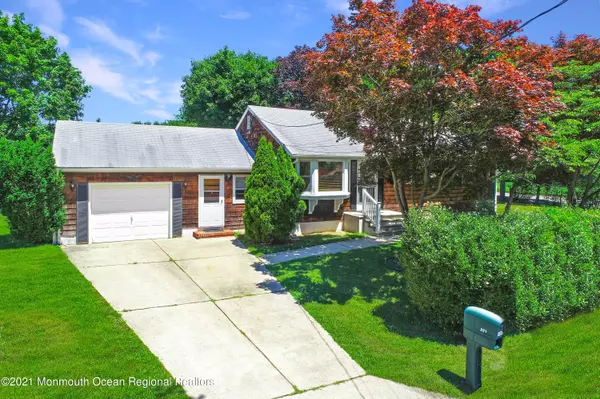 321 Greenlawn Place, Neptune Township, NJ 07753