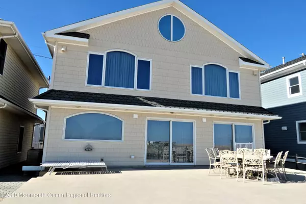 Lavallette, NJ 08735,3016 Ocean Road