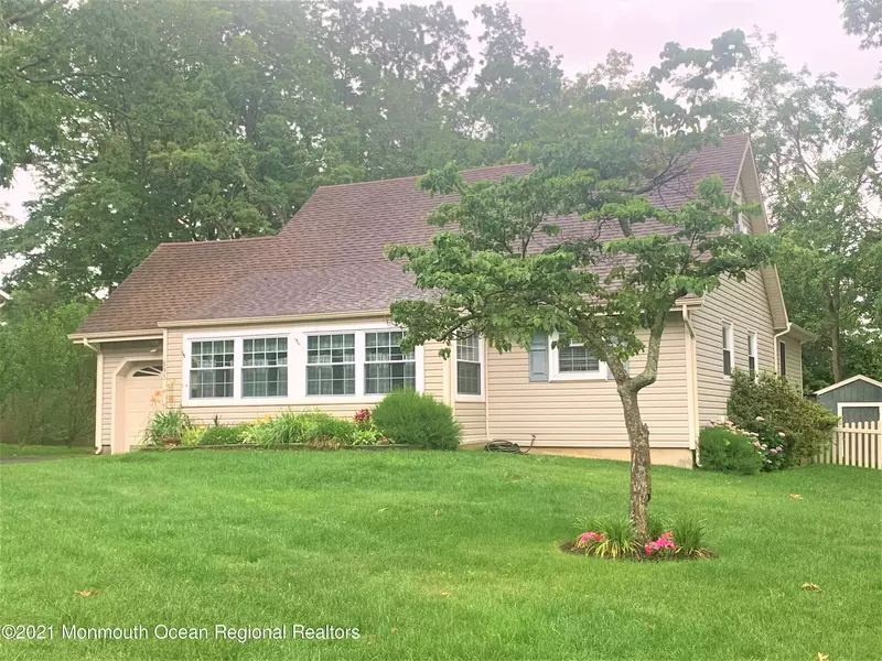 695 Northstream Drive, Toms River, NJ 08753
