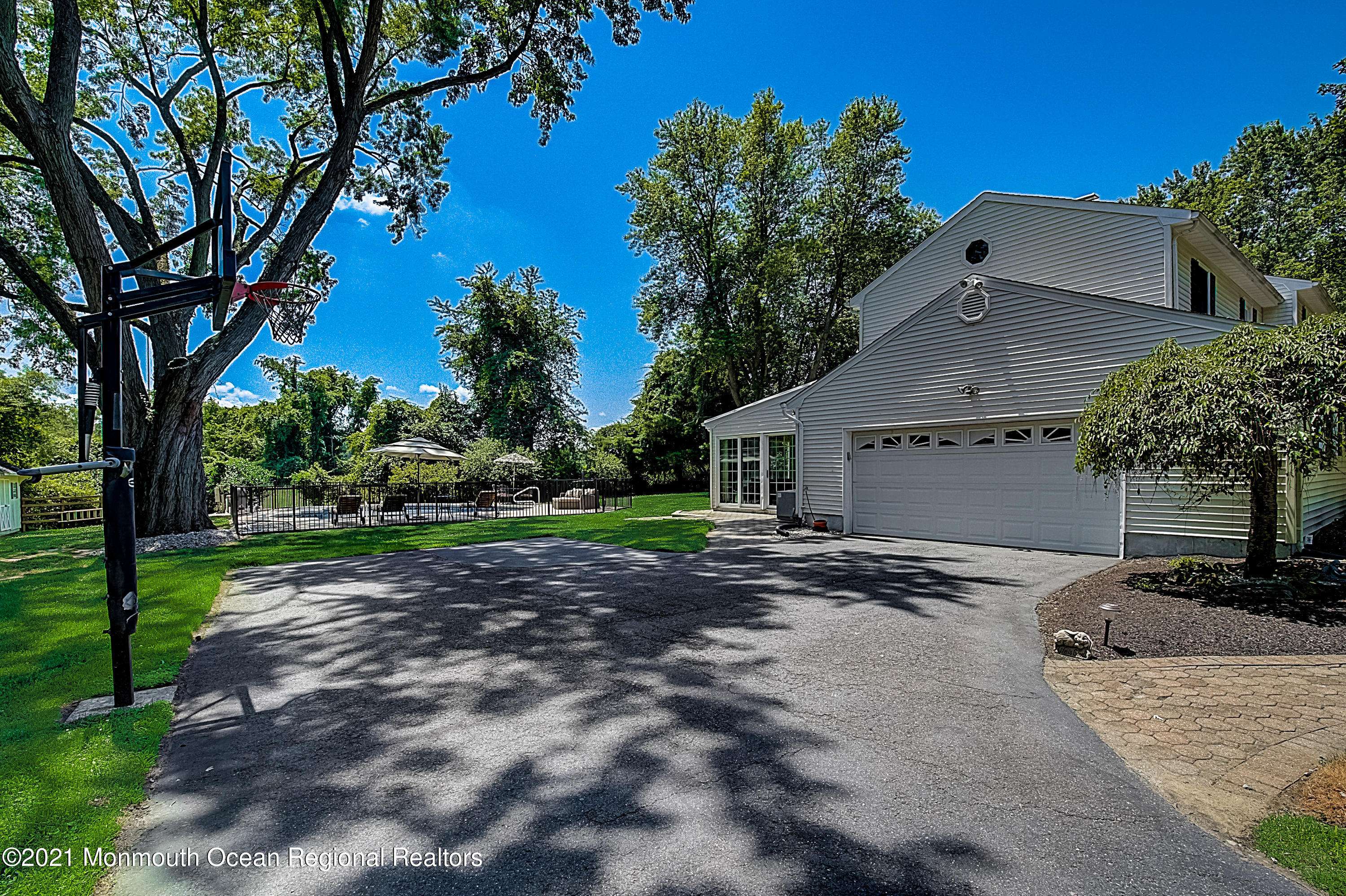 Colts Neck, NJ 07722,9 Colonial Terrace