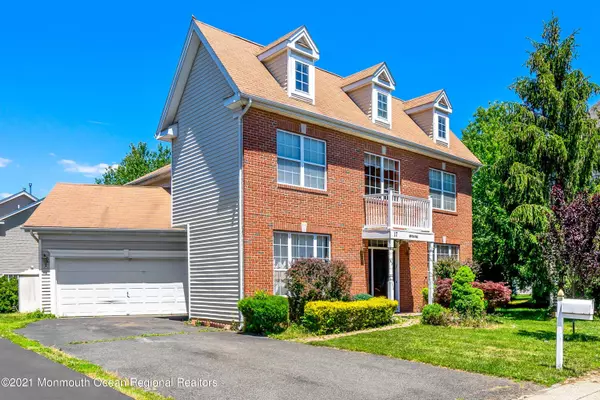 17 Jason Court, Morganville, NJ 07751