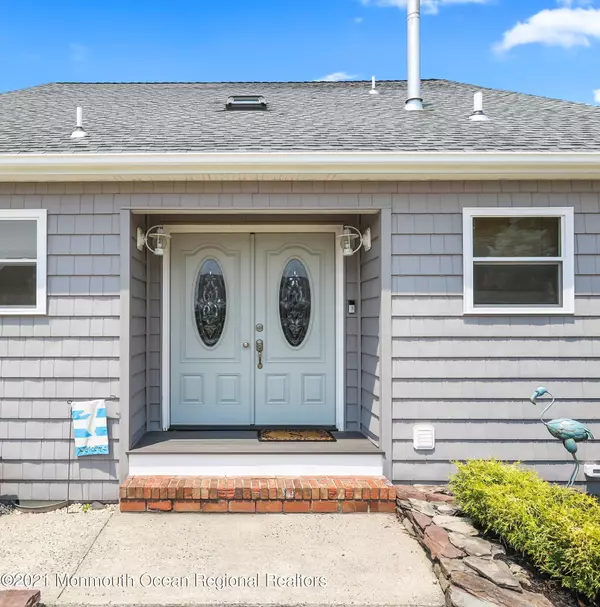 58 Ocean Gate Avenue, Bayville, NJ 08721