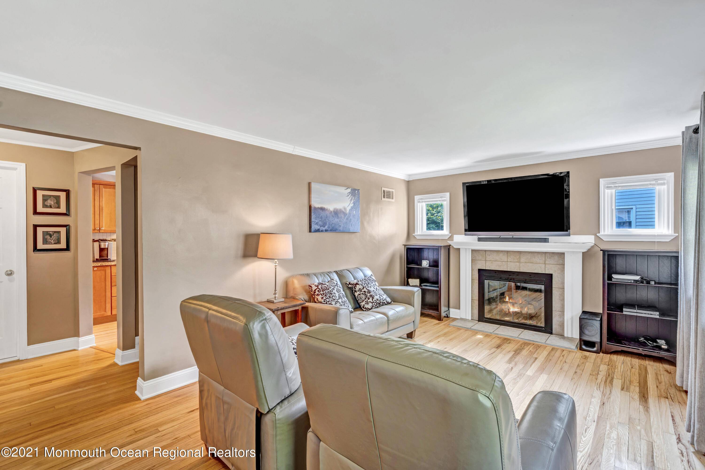 Shrewsbury Boro, NJ 07702,114 Robinson Place
