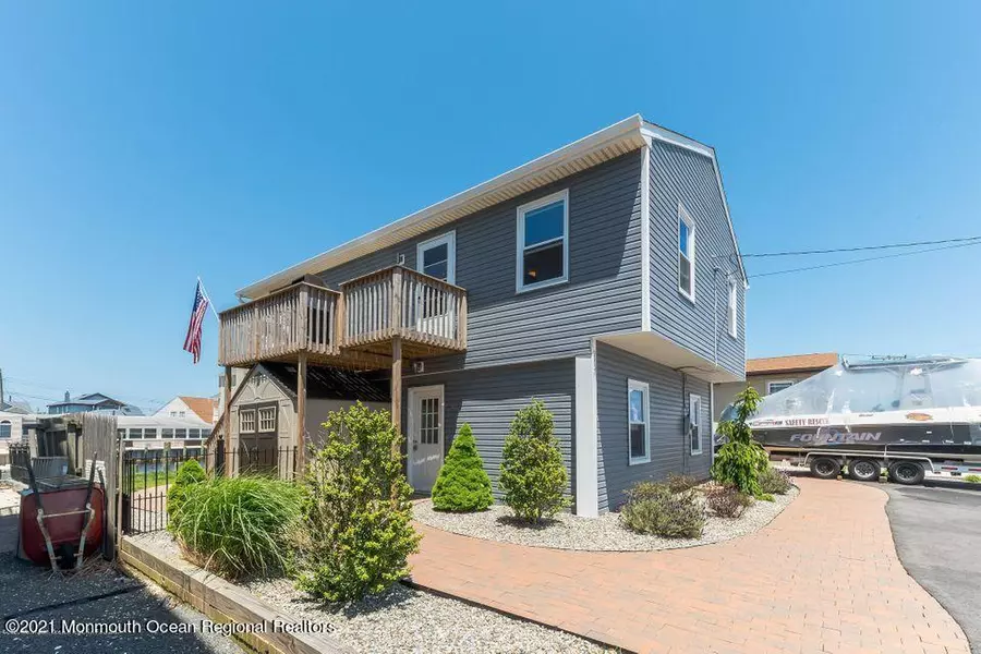 917 Meadow Lark Drive, Lanoka Harbor, NJ 08734