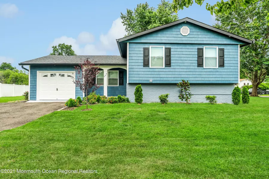 564 Duchess Court, Toms River, NJ 08753