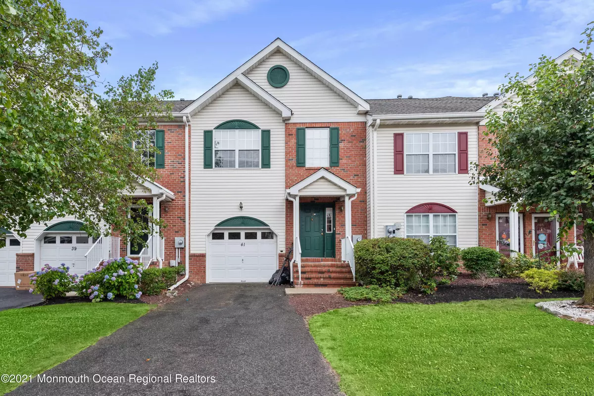 Manalapan, NJ 07726,41 Heron Court