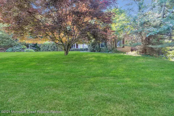Califon, NJ 07830,2 Big Oak Way