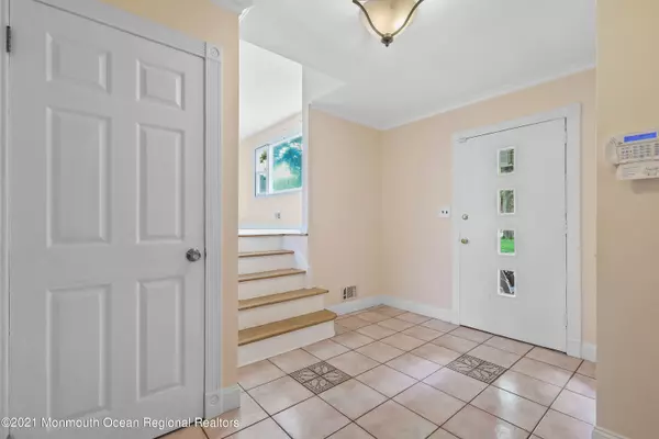 Parlin, NJ 08859,6 Eric Court