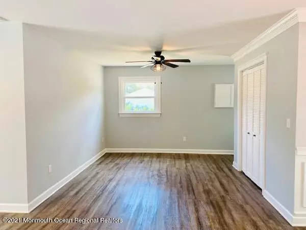 Lanoka Harbor, NJ 08734,316 Lawrence Drive