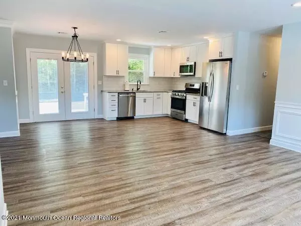 Lanoka Harbor, NJ 08734,316 Lawrence Drive