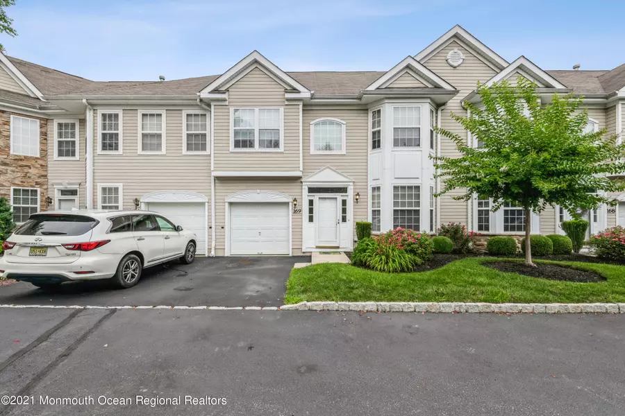 169 Shinnecock Drive, Manalapan, NJ 07726