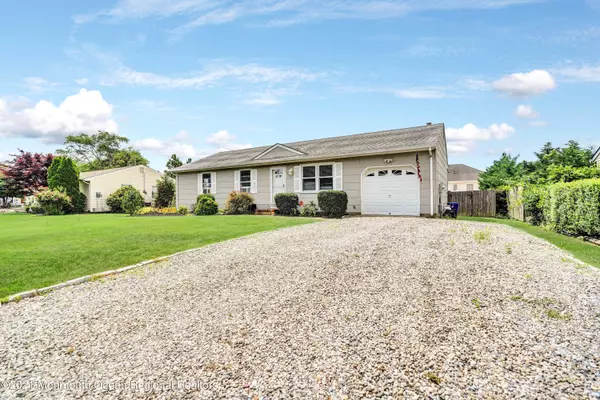 Lanoka Harbor, NJ 08734,717 Hazelton Avenue