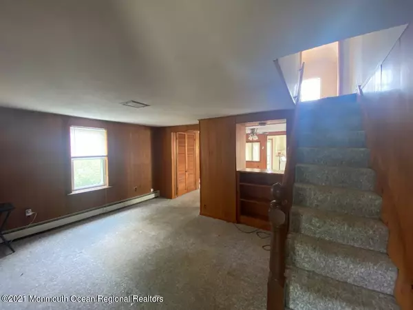 Keansburg, NJ 07734,32 Saint Johns Place